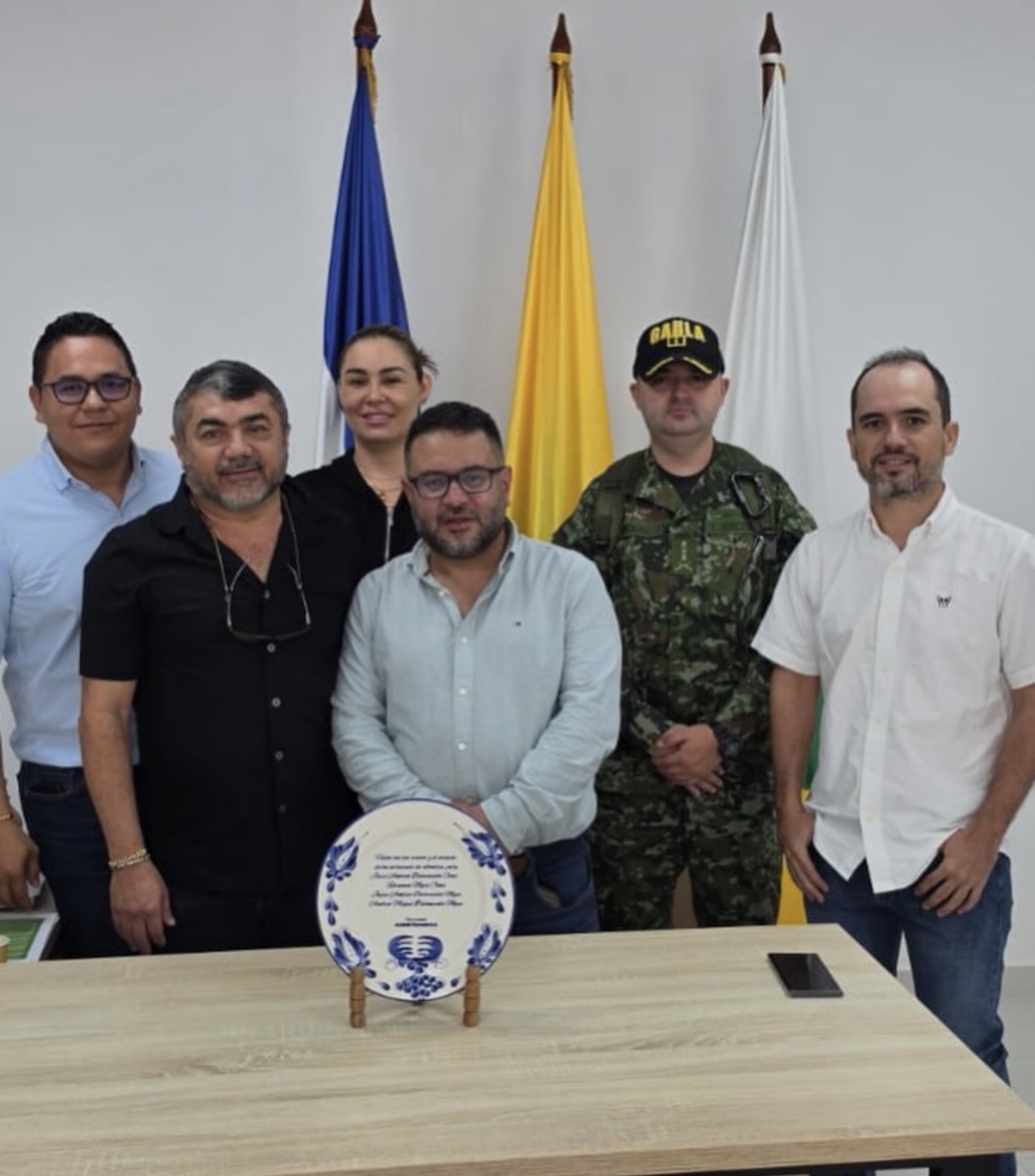 Sahagún recibió reconocimiento de Asointermedias por su compromiso con el desarrollo social