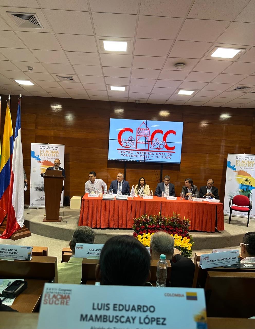 Ciudades intermedias de Colombia destacan en la Asamblea General de FLACMA 2026 en Bolivia